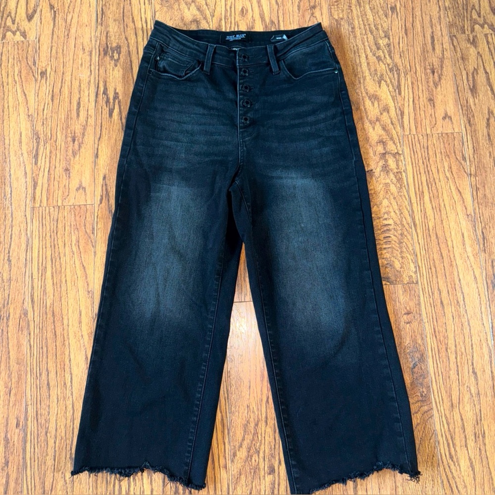Judy Blue Black Wide Leg Button-Fly Crop Capri Jeans